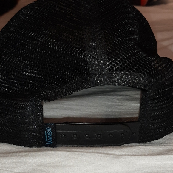 Mens Van's netted hat used but in good condition - Picture 2 of 2